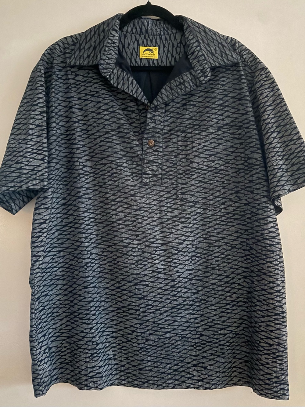 Kealopiko Men’s Aloha Shirt Fish Scale Large Rare Collectible Hawaiian Pullover